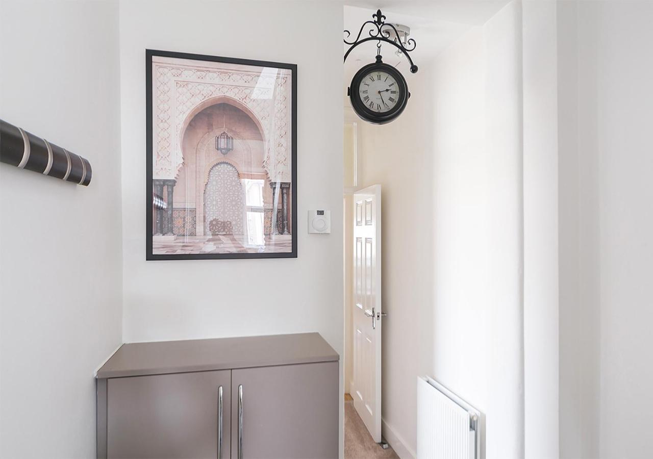 Luxury Chiswick 2 Bed Victorian Flat Appartement